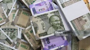 USD/INR Surges Past 84.30 Resistance As Fed Eyes 25 Bps Rate Cut, Indian Rupee Hits Multi-Month Low Amid 98% Rate Cut Odds